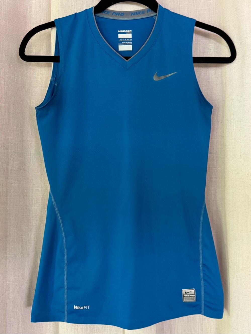 Nike Pro Combat V-neck Fitted Muscle Tank Royal Blue Nike Fit XS